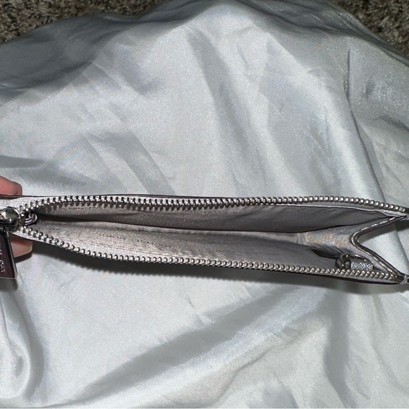 Michael Kors wallet - Picture 5 of 5